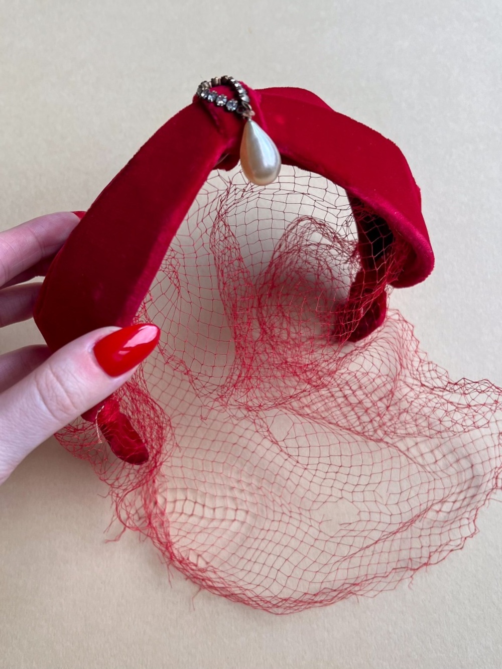 Vintage 1950s Red Velvet Headband With Tear-Drop Pearl and Netting - Picture 1 of 7
